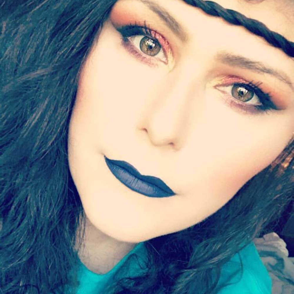 Meet your Posher, Tiffany